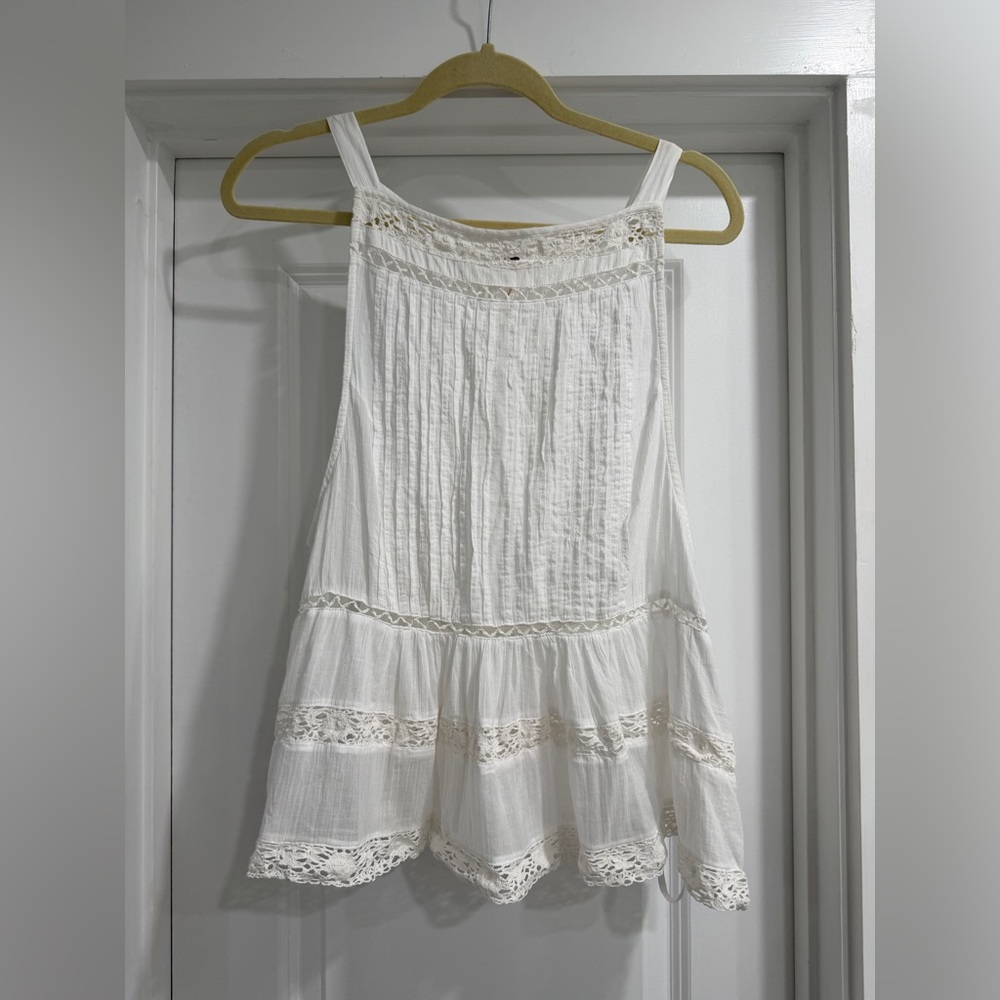 Free People Size Large White Sleeveless Blouse with Lace Trim
